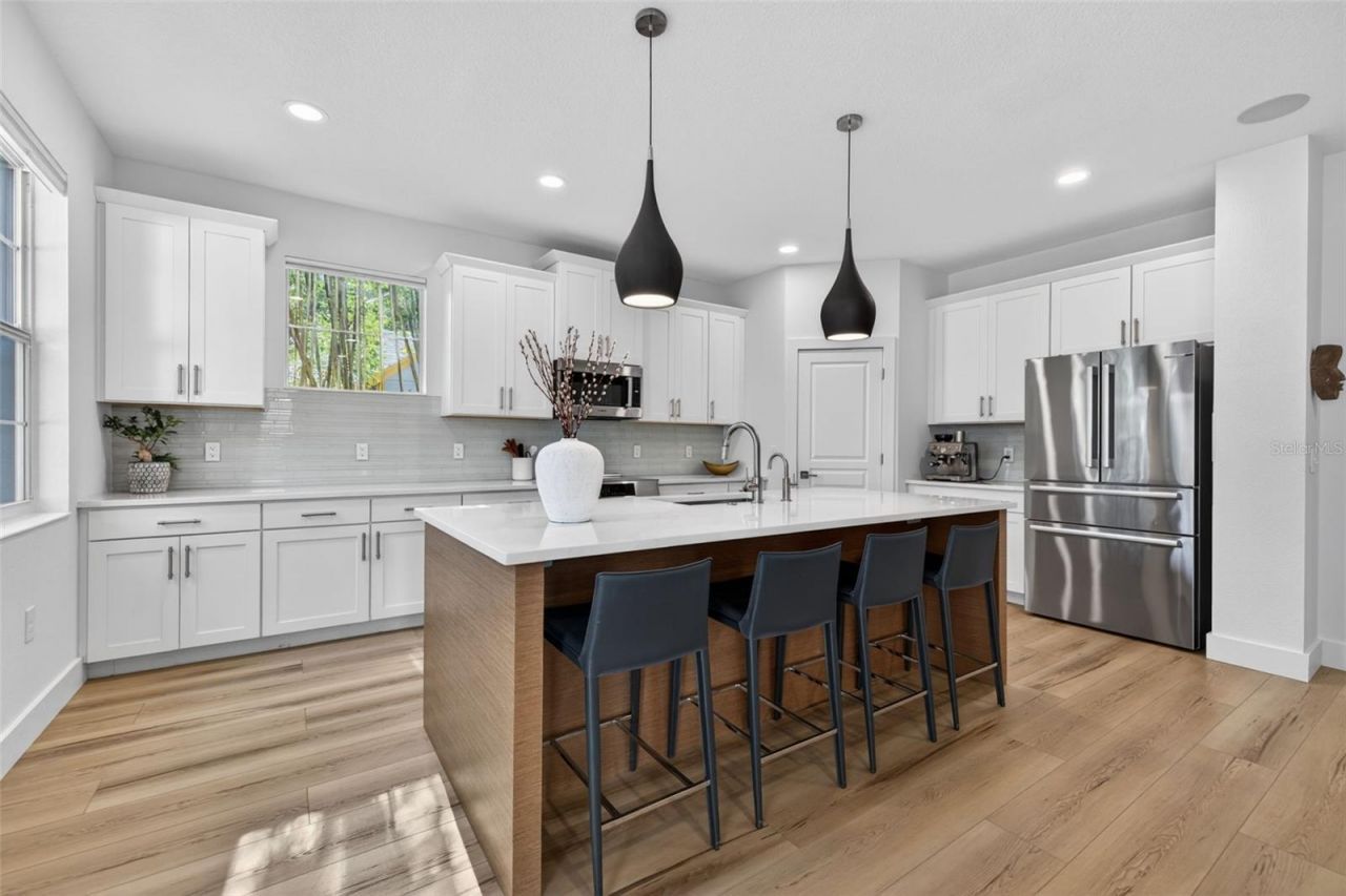 652 10th Avenue S, Saint Petersburg, FL 33701 Photo