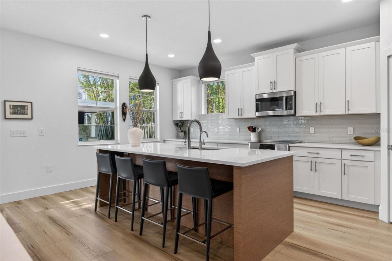 652 10th Avenue S, Saint Petersburg, FL 33701 Photo