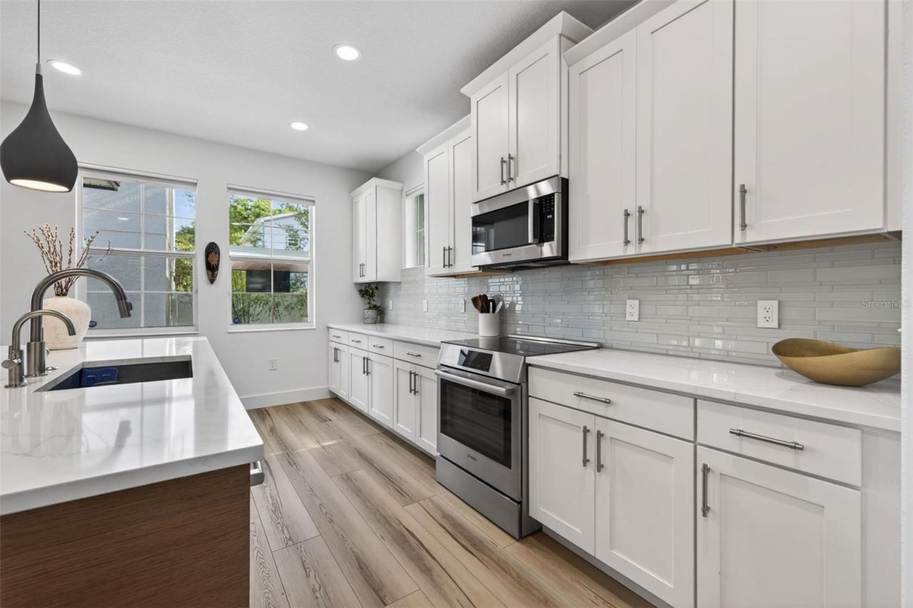 652 10th Avenue S, Saint Petersburg, FL 33701 Photo