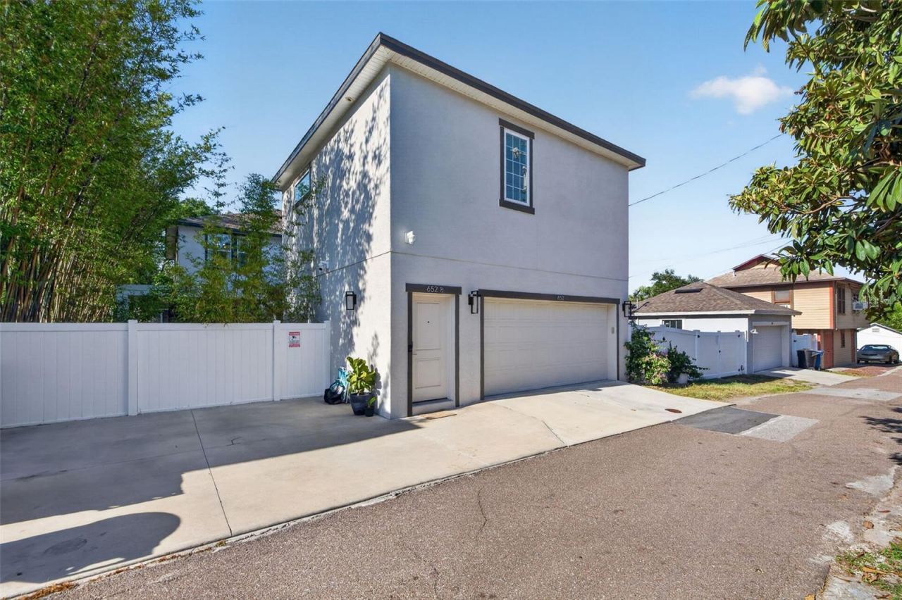 652 10th Avenue S, Saint Petersburg, FL 33701 Photo