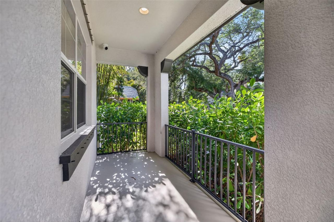 652 10th Avenue S, Saint Petersburg, FL 33701 Photo