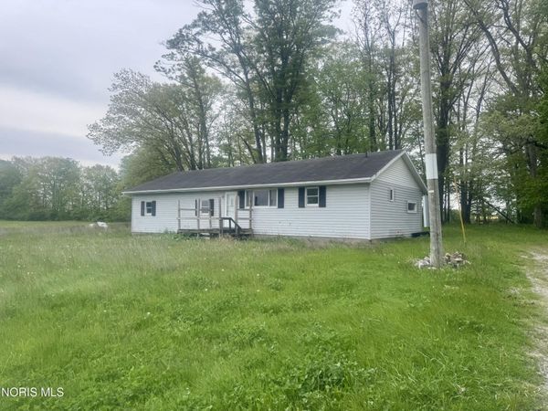5598 Arrowsmith Road , Hicksville, OH 43526