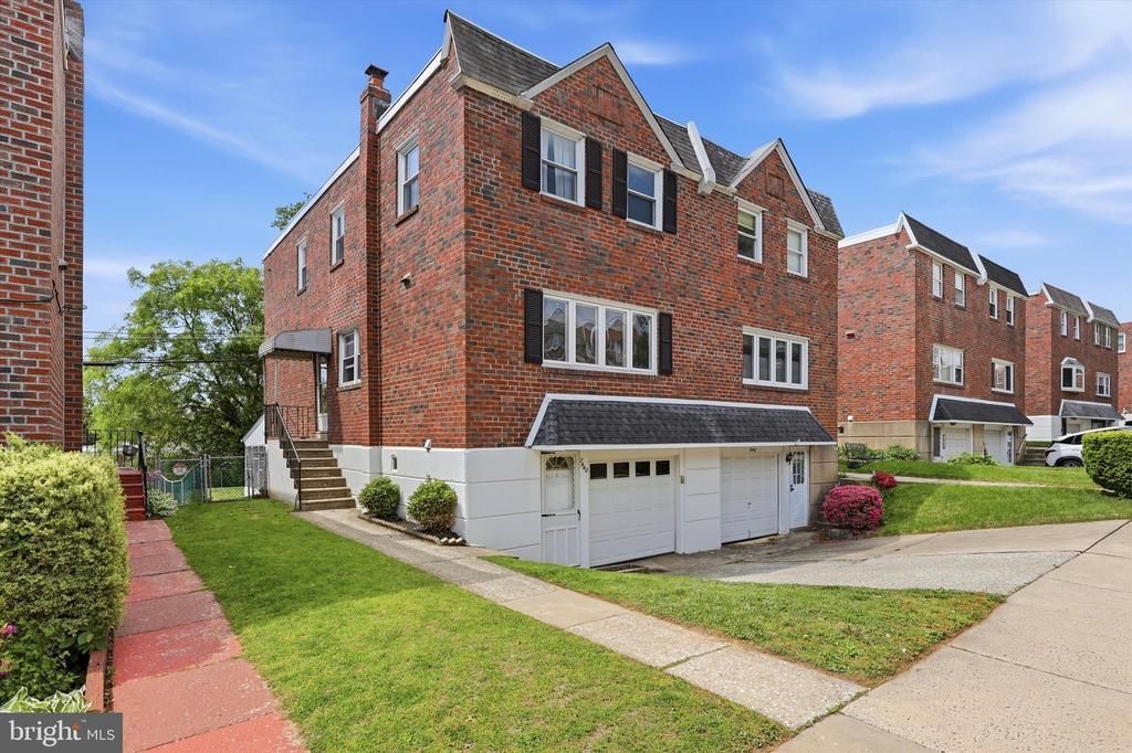 7440 Hill Road, Philadelphia, PA 19128 Main Photo