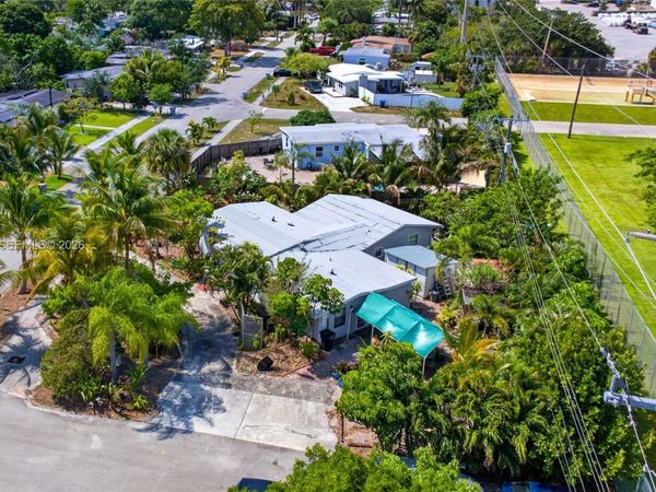 5041 NE 14th Ave, Pompano Beach, FL 33064