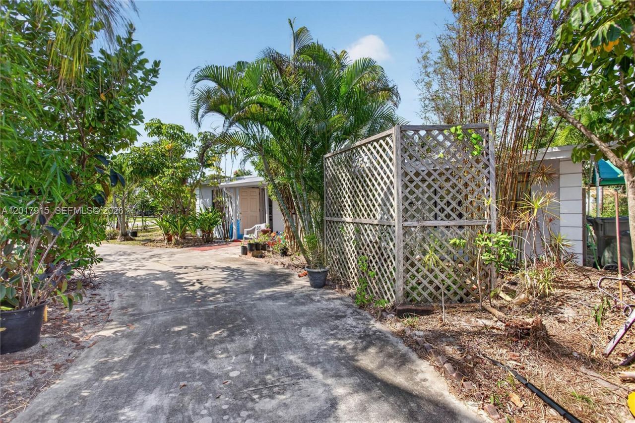 5041 NE 14th Ave, Pompano Beach, FL 33064 Photo