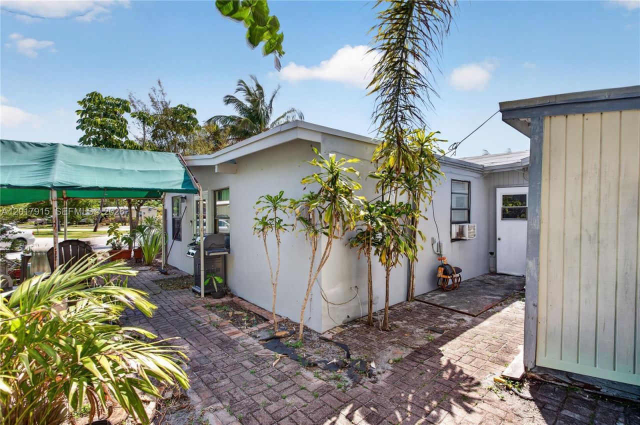 5041 NE 14th Ave, Pompano Beach, FL 33064 Photo