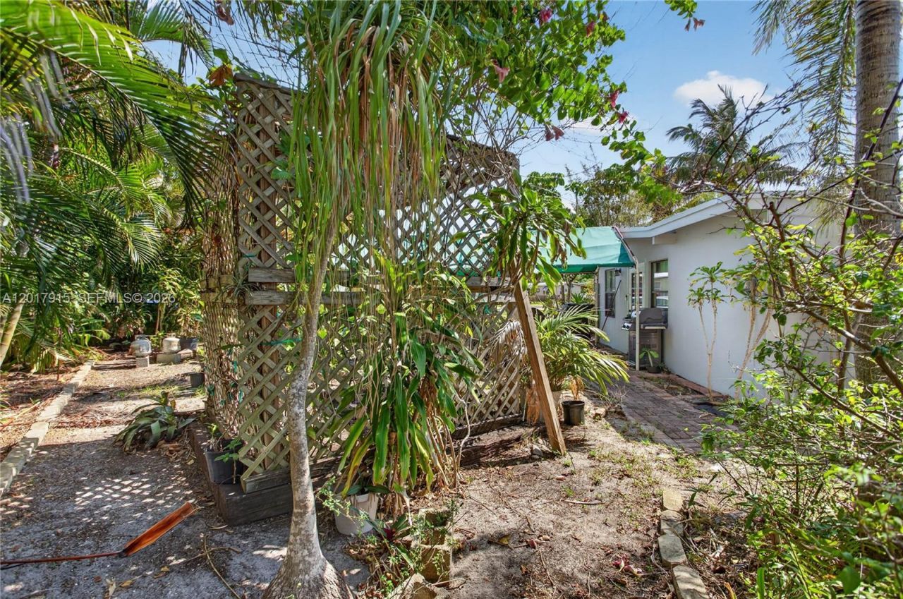 5041 NE 14th Ave, Pompano Beach, FL 33064 Photo