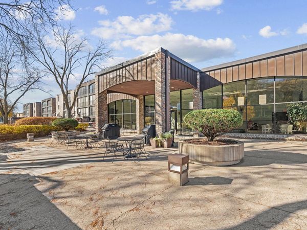 1101 Sibley Memorial Highway , Unit 306, Lilydale, MN 55118