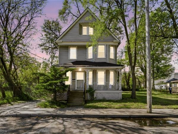 9008 Birchdale Avenue , Cleveland, OH 44106