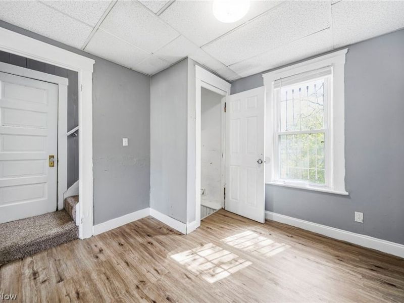 9008 Birchdale Avenue, Cleveland, OH 44106 Photo 10