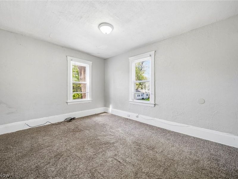 9008 Birchdale Avenue, Cleveland, OH 44106 Photo 18