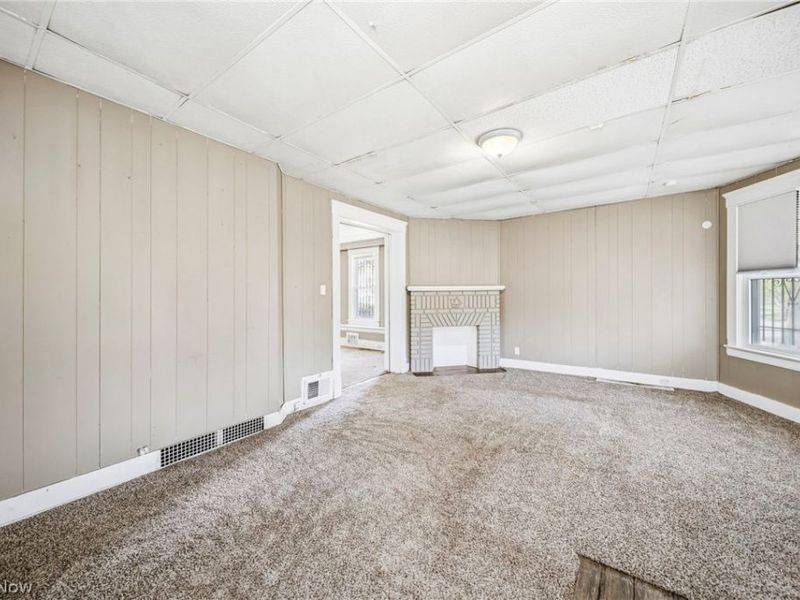 9008 Birchdale Avenue, Cleveland, OH 44106 Photo 3