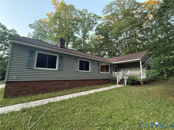 2919 Mistwood Forest Drive, Chester, VA 23831