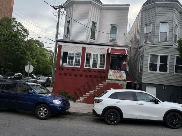 3525 Barnes Avenue, Bronx, NY 10467