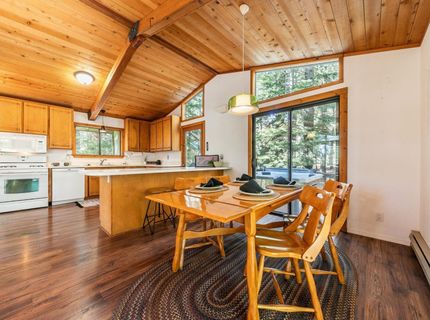 11790 Mougle Lane, Truckee, CA 96161 Photo