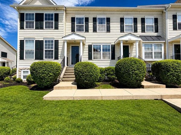 7274 Colonial Affair Drive , Unit 11, New Albany, OH 43054