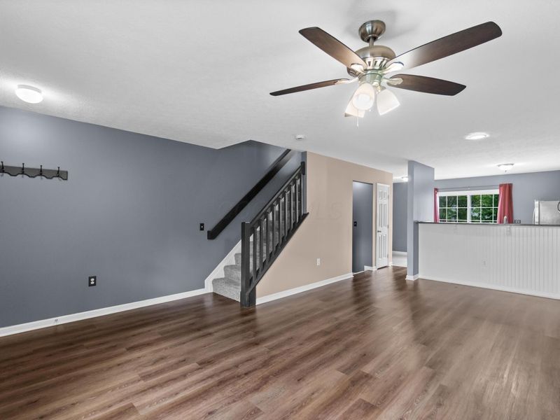 7274 Colonial Affair Drive, Unit 11, New Albany, OH 43054 Photo 12