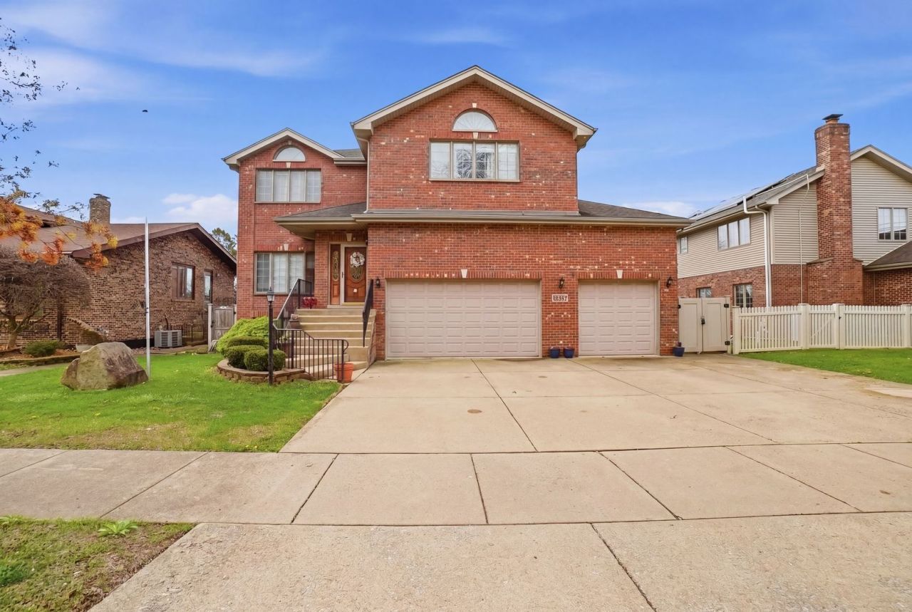 5733 W 97th Street, Oak Lawn, IL 60453