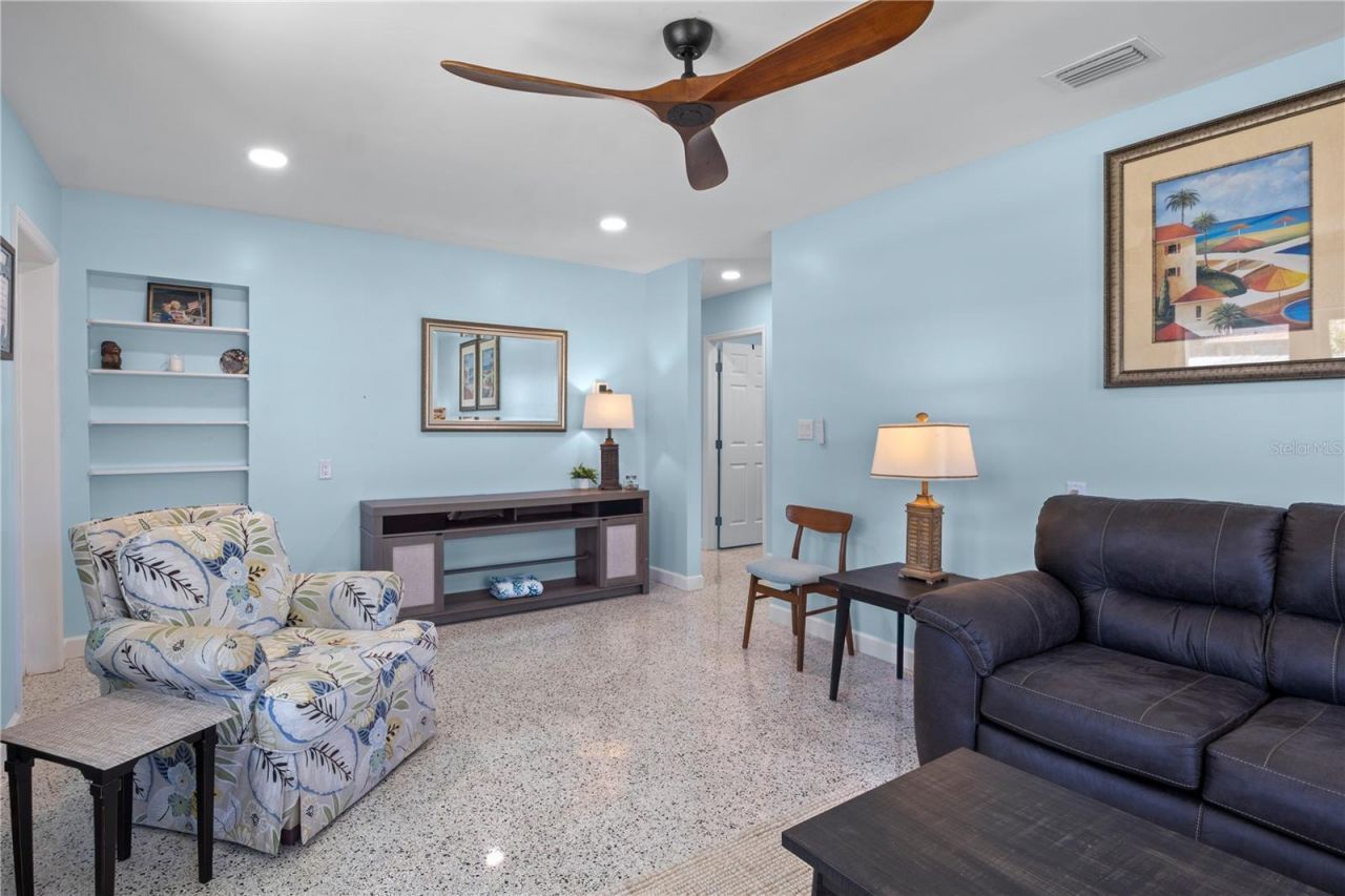 204 29th Street , Holmes Beach, FL 34217 Photo
