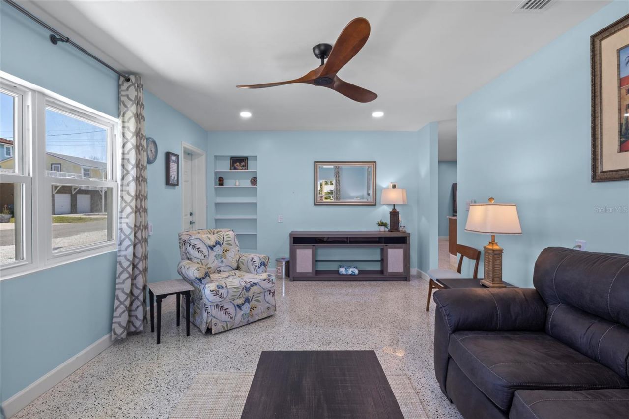 204 29th Street , Holmes Beach, FL 34217 Photo