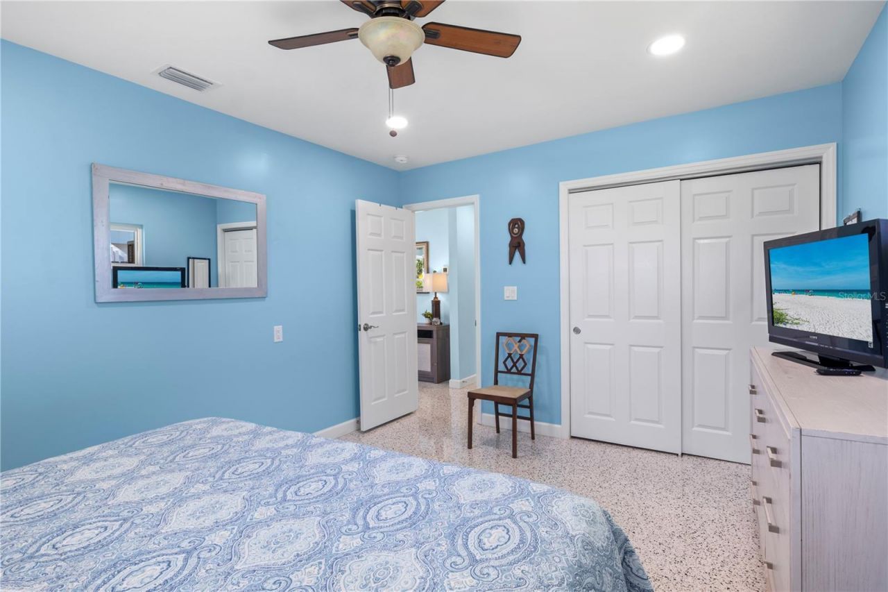 204 29th Street , Holmes Beach, FL 34217 Photo