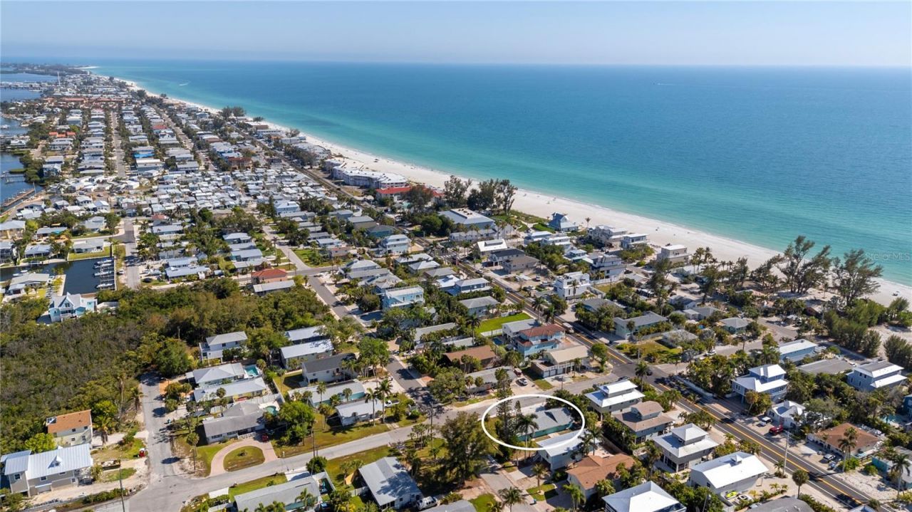 204 29th Street , Holmes Beach, FL 34217 Photo