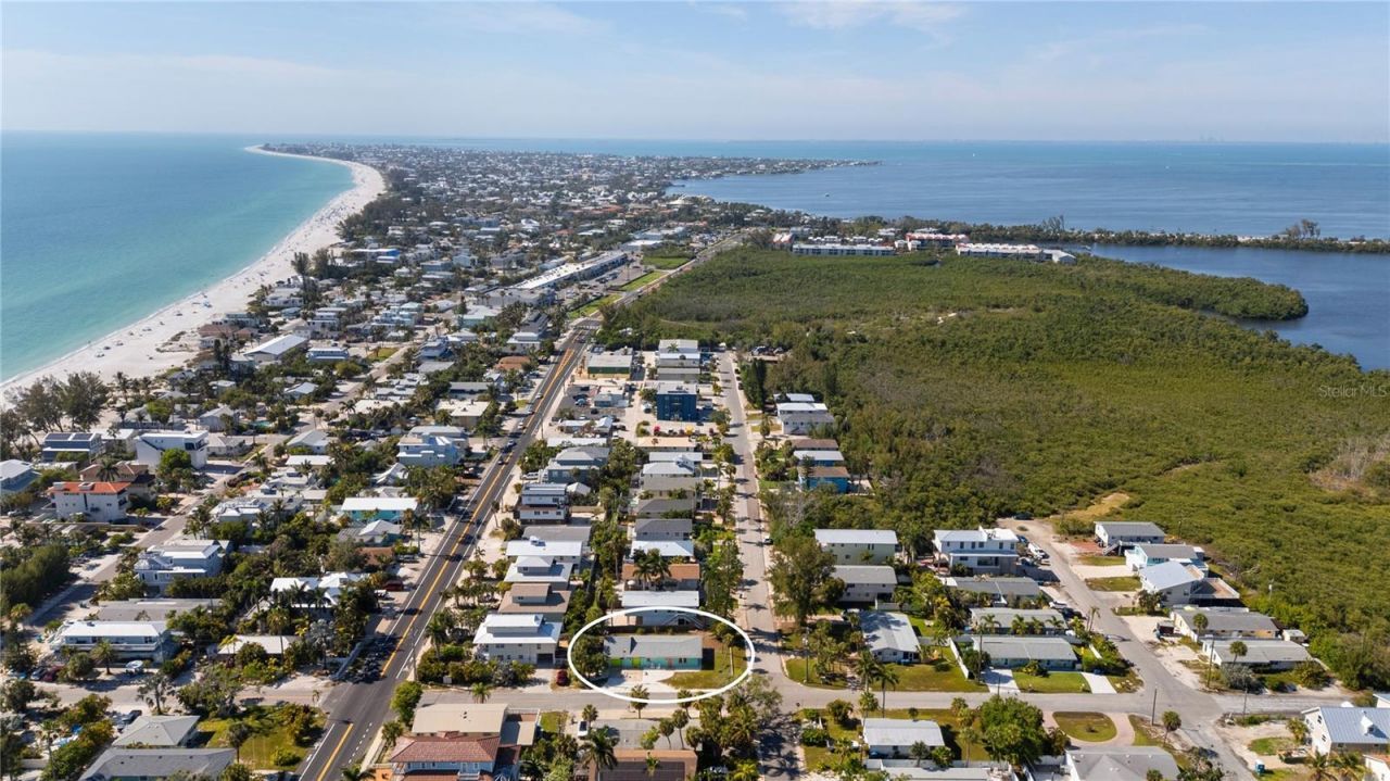 204 29th Street , Holmes Beach, FL 34217 Photo