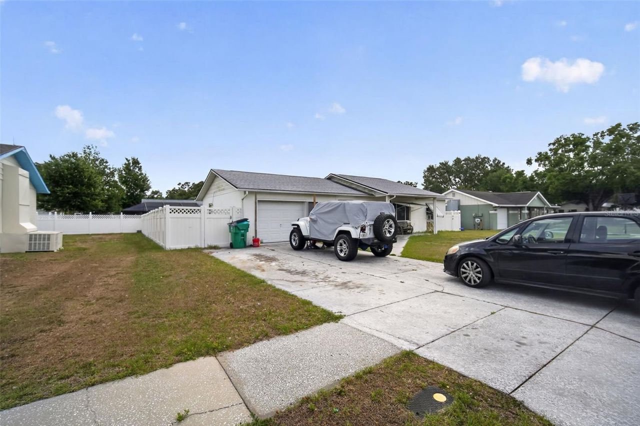 7322 Landover Drive, Zephyrhills, FL 33540 Photo