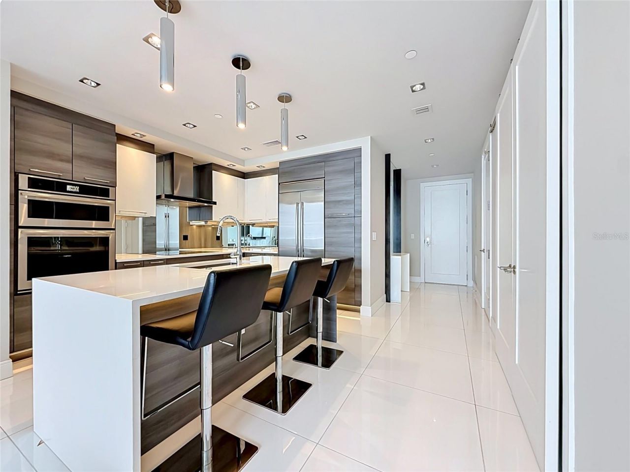 100 1st Avenue N, Unit 1106, Saint Petersburg, FL 33701 Photo
