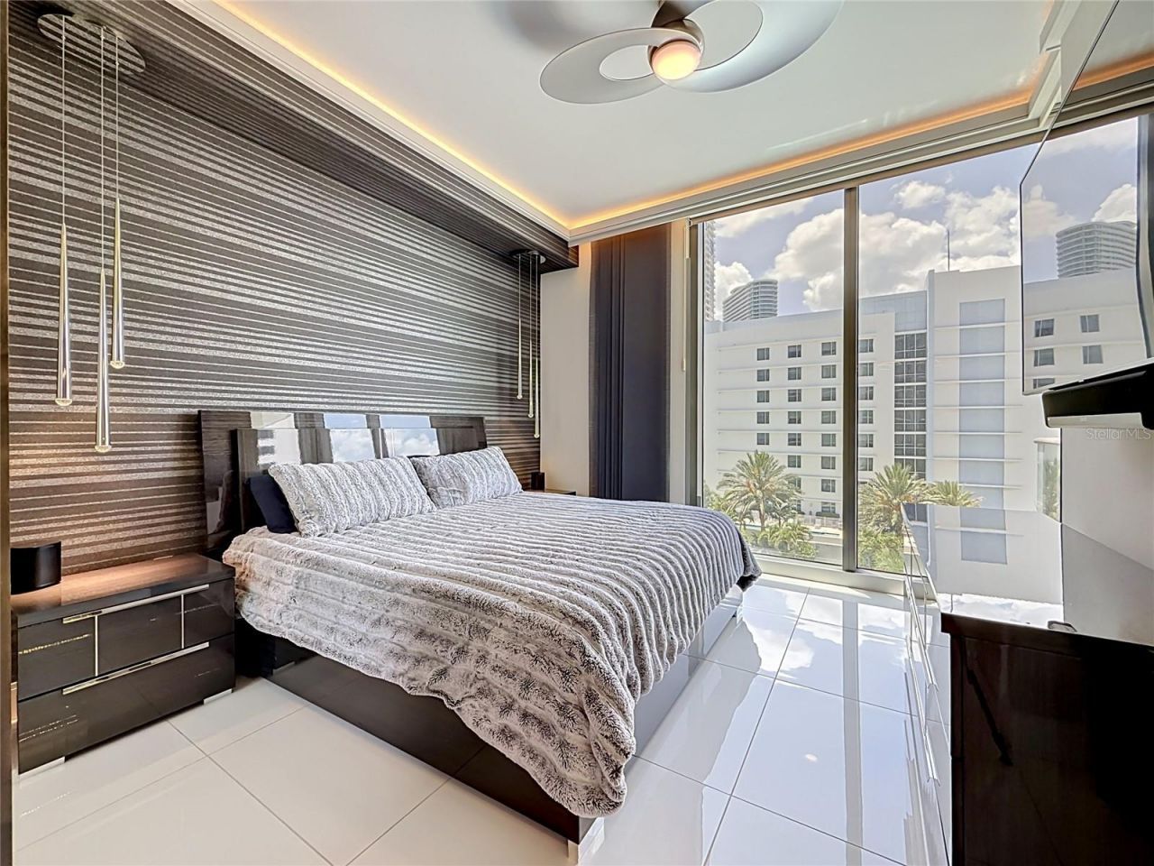 100 1st Avenue N, Unit 1106, Saint Petersburg, FL 33701 Photo