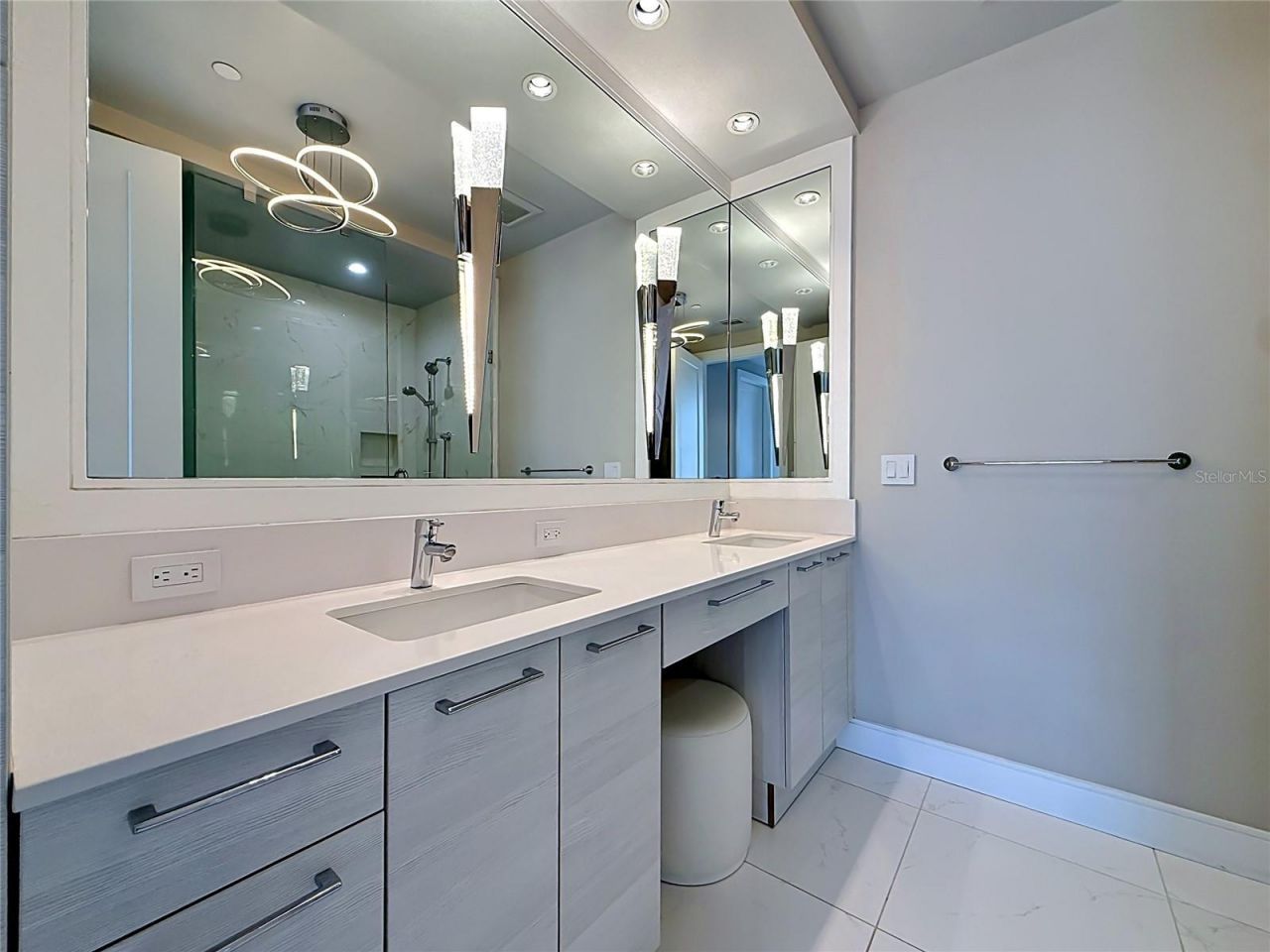 100 1st Avenue N, Unit 1106, Saint Petersburg, FL 33701 Photo