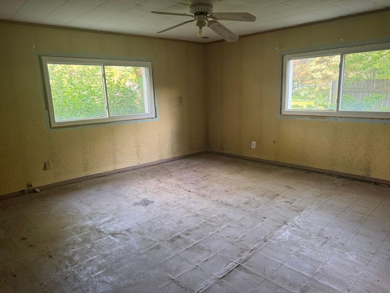 64 7th Avenue SW, Unit 1, Etna, OH 43062 Photo 10