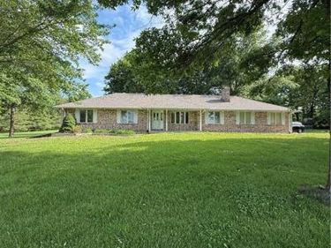 34007 E Ryan Road, Oak Grove, MO 64075