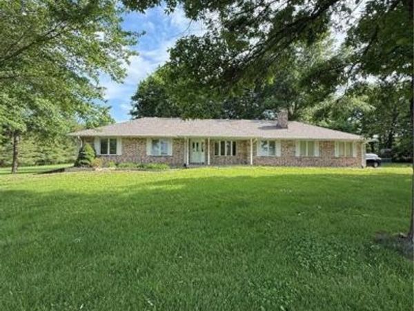 34007 E Ryan Road, Oak Grove, MO 64075