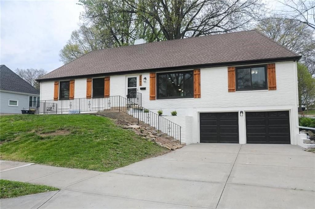 4801 NE Sherwood Drive, Kansas City, MO 64119 Main Photo