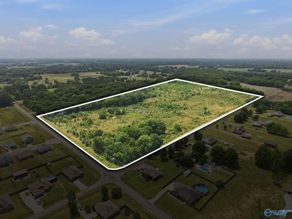 18285 Wells Road, Athens, AL 35613