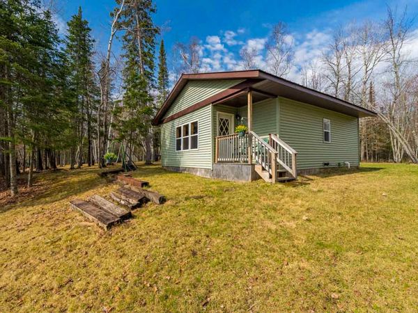 4214 Mcsweeney Road , Mountain Iron, MN 55768