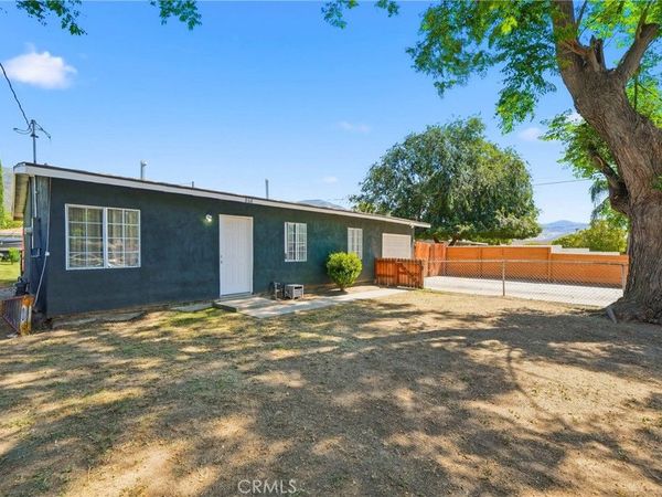 868 W 48th, San Bernardino, CA 92407