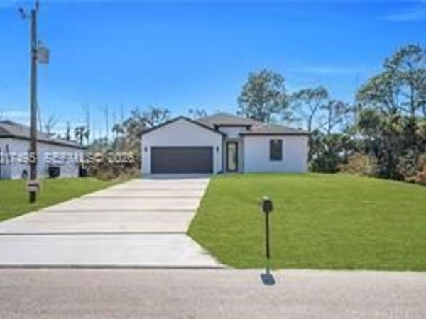 621 GREENBRIAR BLVD , Lehigh Acres, FL 33972