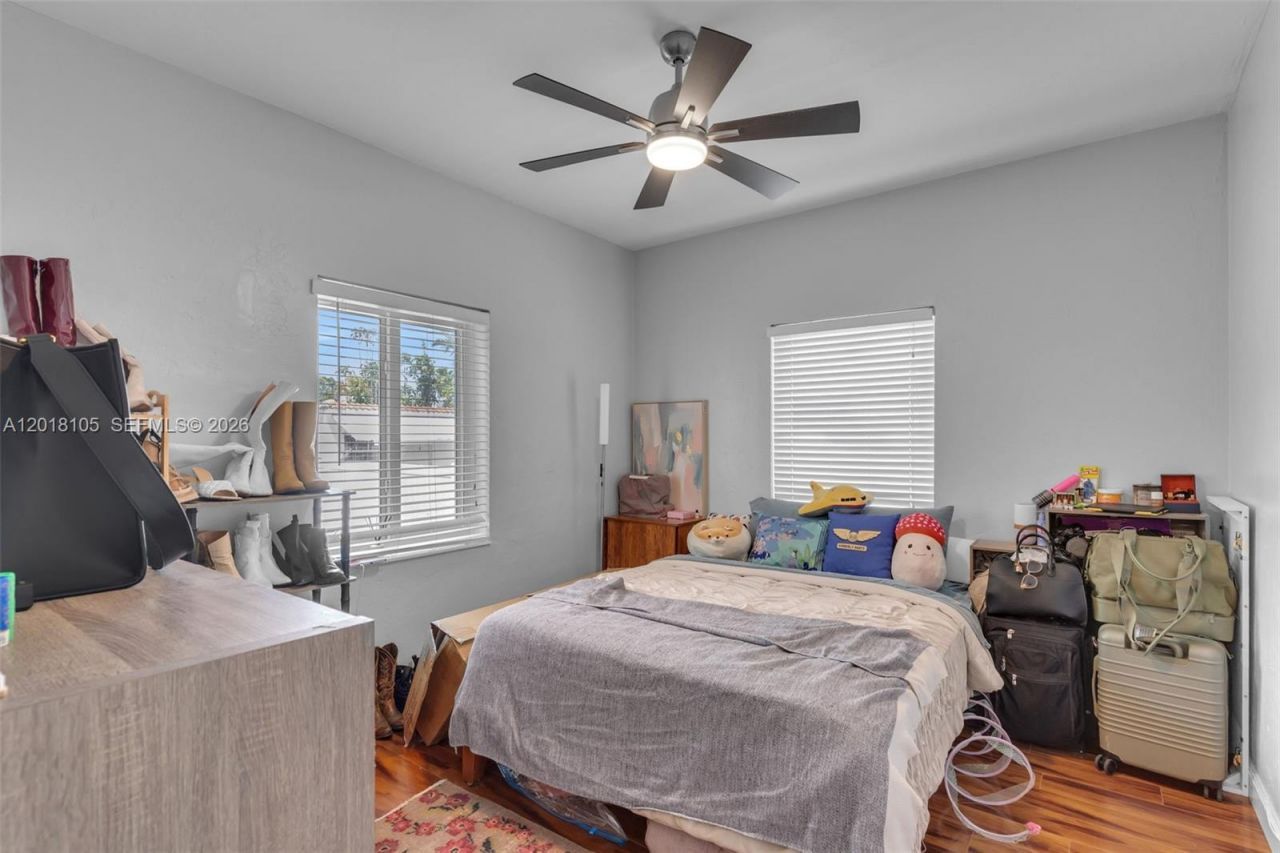 3151 NW Flagler Ter , Miami, FL 33125 Photo