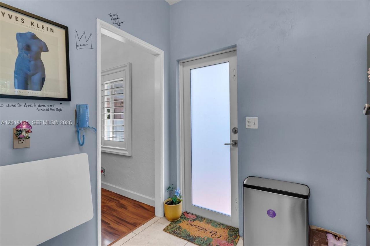 3151 NW Flagler Ter , Miami, FL 33125 Photo