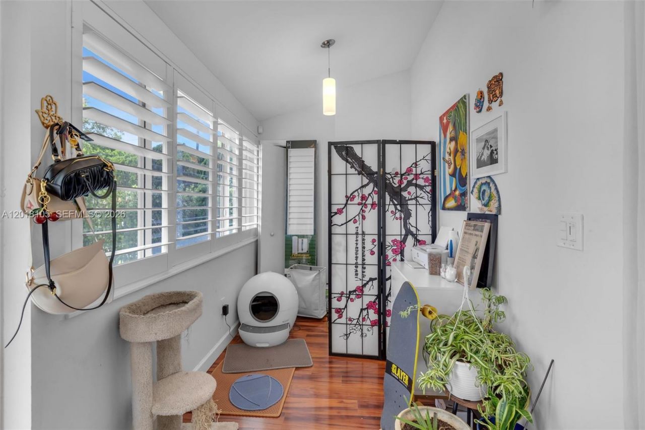 3151 NW Flagler Ter , Miami, FL 33125 Photo