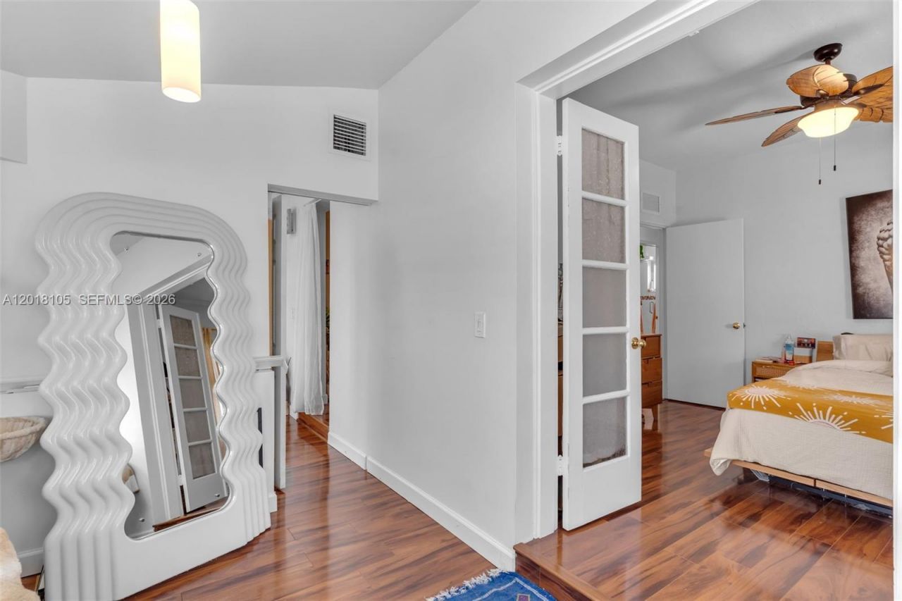 3151 NW Flagler Ter , Miami, FL 33125 Photo