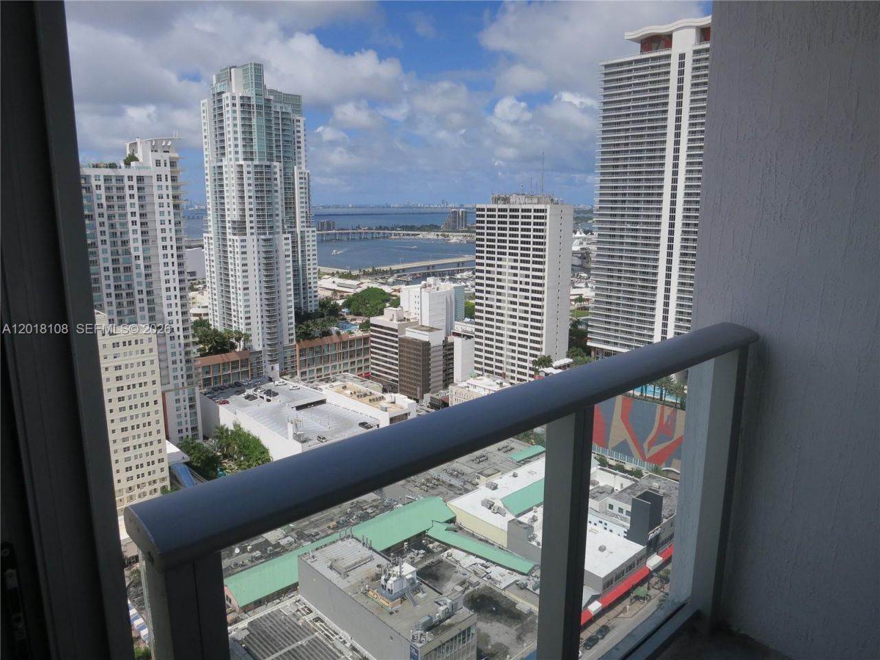 151 SE 1 St, Unit 3204, Miami, FL 33131 Photo