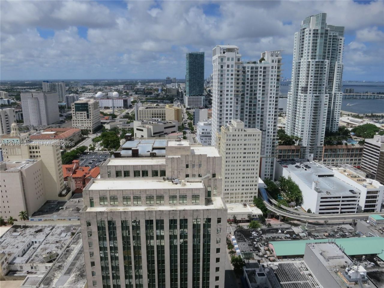 151 SE 1 St, Unit 3204, Miami, FL 33131 Photo