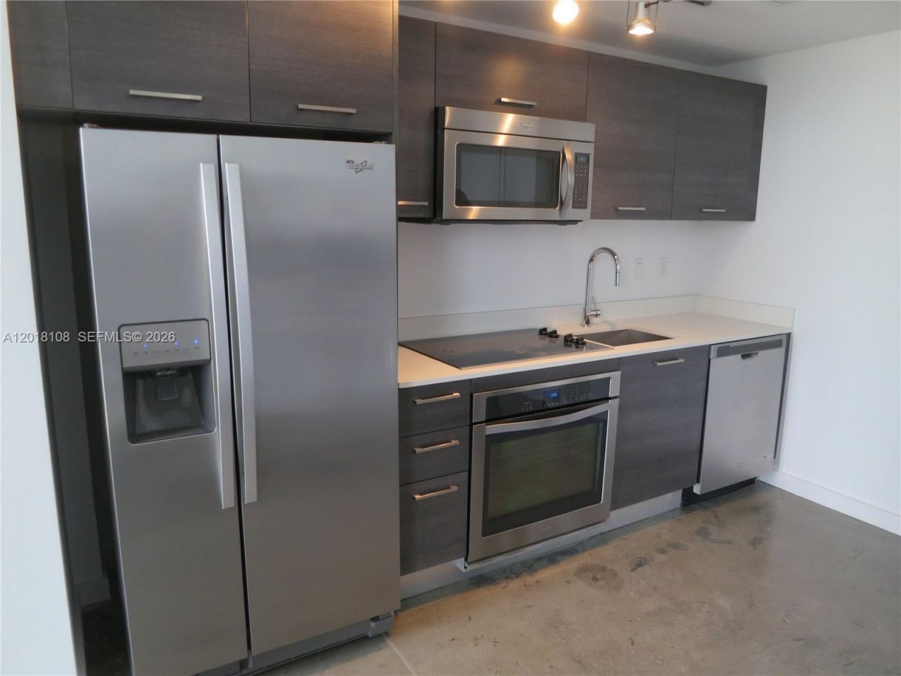 151 SE 1 St, Unit 3204, Miami, FL 33131 Photo