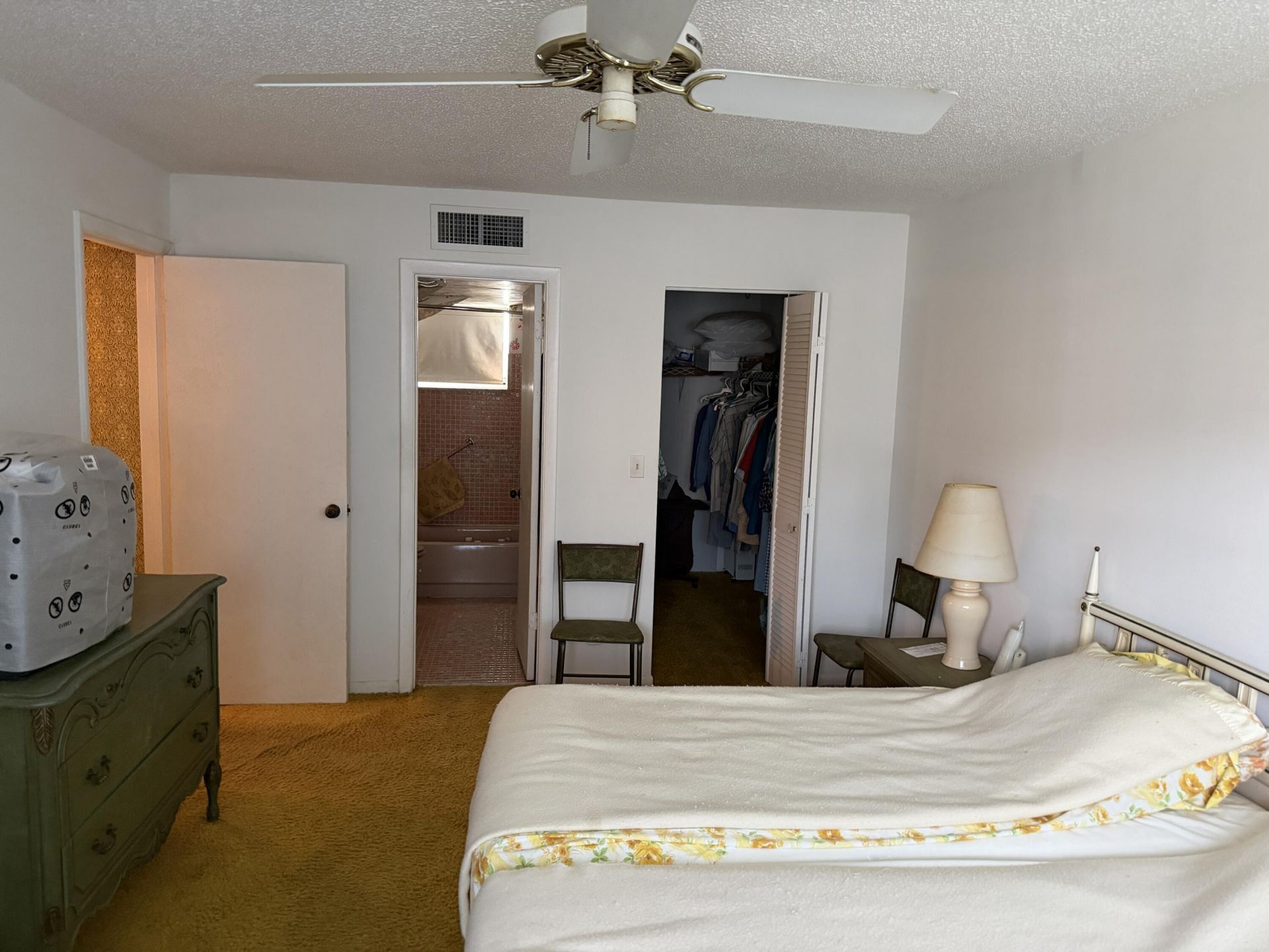 709 Lori Drive, Unit 215, Palm Springs, FL 33461 Photo