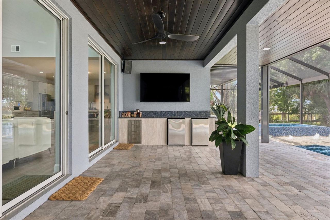 1216 Hull Island Drive, Oakland, FL 34787 Photo