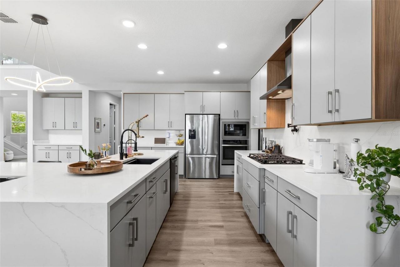 1216 Hull Island Drive, Oakland, FL 34787 Photo