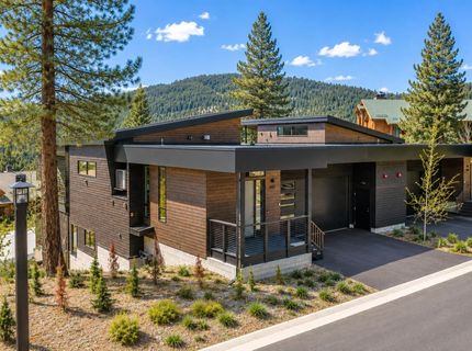 7470 Larkspur Lane, Truckee, CA 96161 Photo